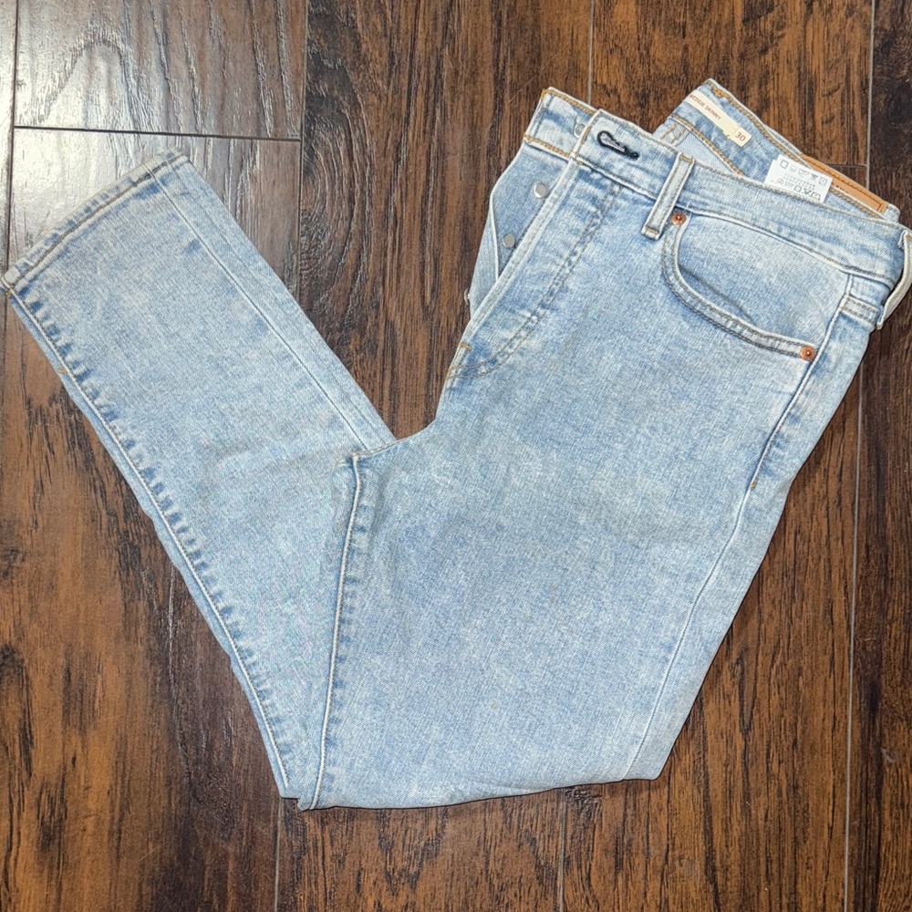 Light Blue Levi’s Denim Jeans